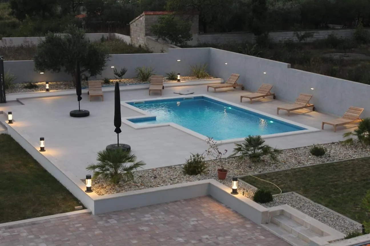 Villa Vila Jela Policnik