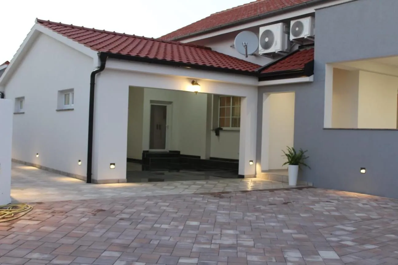 Villa Vila Jela Policnik